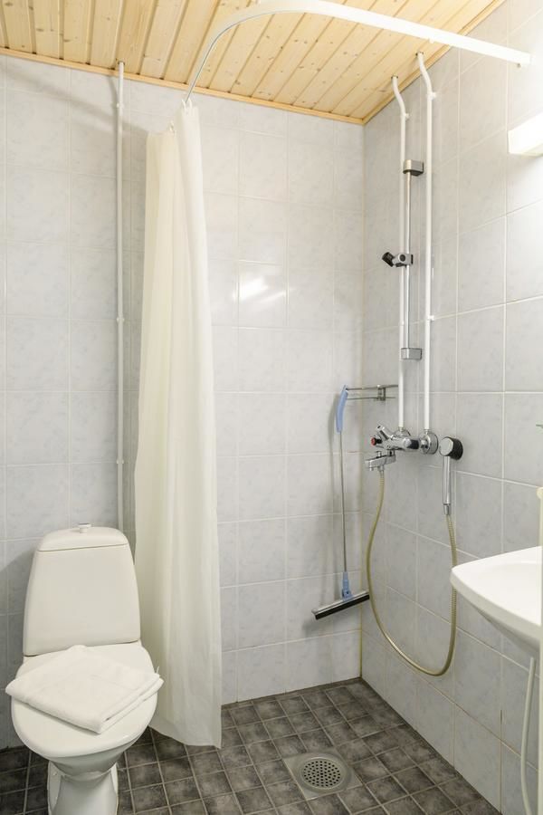 Гостевой дом FolkiaCenter Gästhem - Vieraskoti - Guesthouse Ханко-10